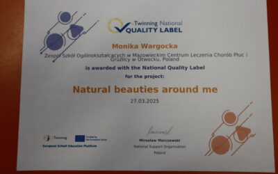 Gratulujemy naszej wspaniałej, niezwykle kreatywnej nauczycielce języka angielskiego p. Monice Wargockiej zdobycia kolejnej odznaki z projektu eTwinning. Brawo! Jesteśmy z Ciebie dumni!